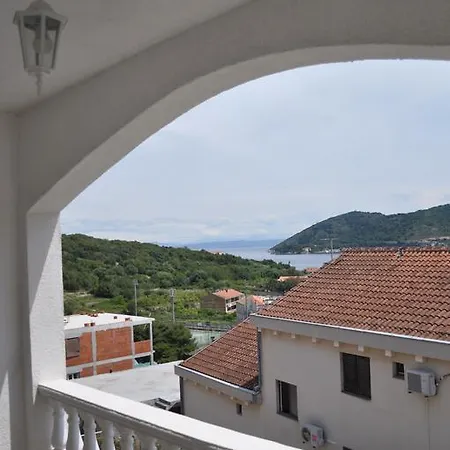 Apartments Zora Vis Chambre photo